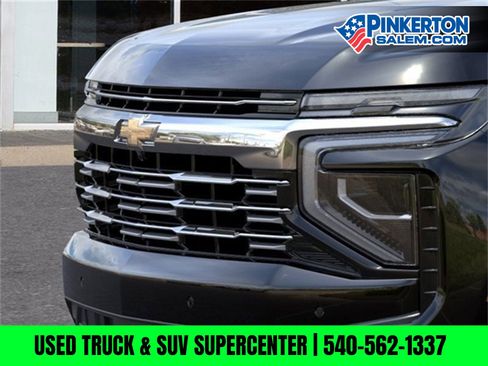 New 2026 Chevrolet Suburban Premier image 13