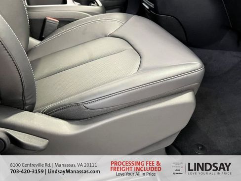 New 2026 Chrysler Pacifica Select image 14