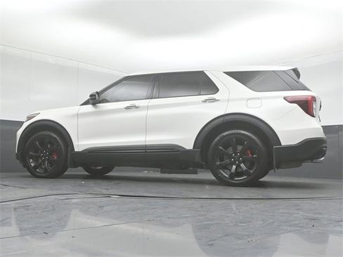 Certified 2022 Ford Explorer ST w/ ST Street Pack image 42