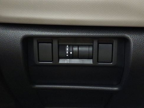 Certified 2025 Subaru Forester Premium image 23