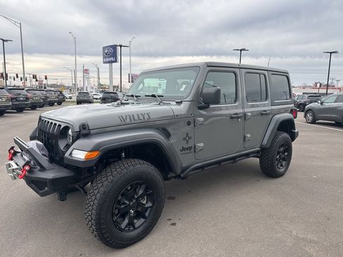 Used 2020 Jeep Wrangler Unlimited Sport image 3