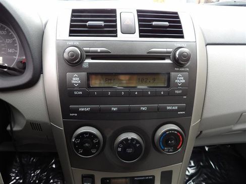 Used 2011 Toyota Corolla LE image 20