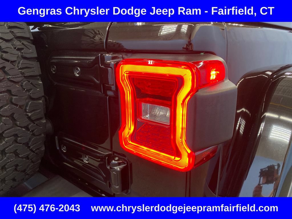 Used 2022 Jeep Wrangler Rubicon w/ LED Lighting Group AWD/4WD image 31
