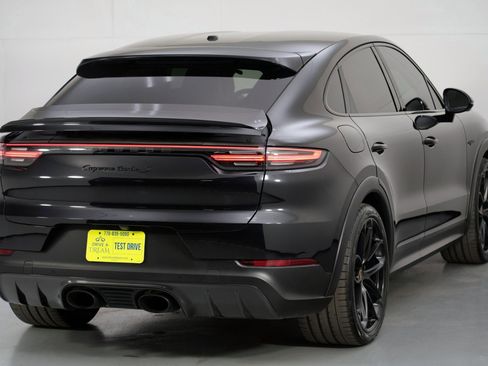 Used 2022 Porsche Cayenne Turbo S image 56