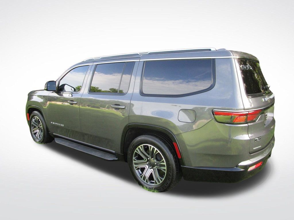 Used 2022 Jeep Wagoneer Series III AWD/4WD image 4