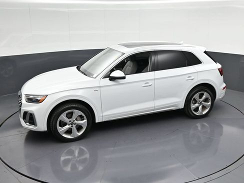 Used 2023 Audi Q5 2.0T Premium Plus AWD/4WD image 23