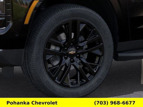 New 2026 Chevrolet Suburban Premier AWD/4WD image 9