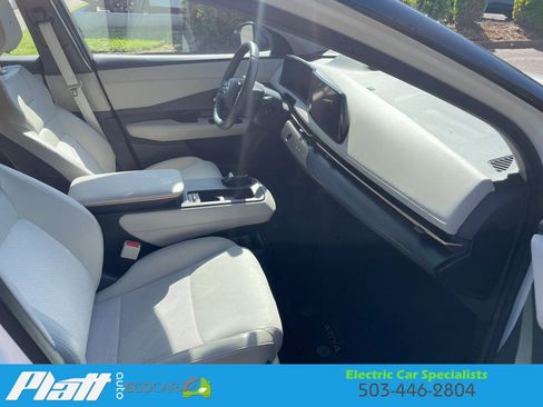 Used 2024 Nissan Ariya AWD image 50