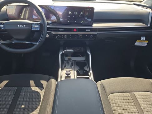 New 2026 Kia Sorento LX FWD image 14