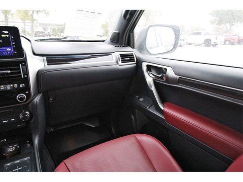 Used 2022 Lexus GX 460 Premium image 10