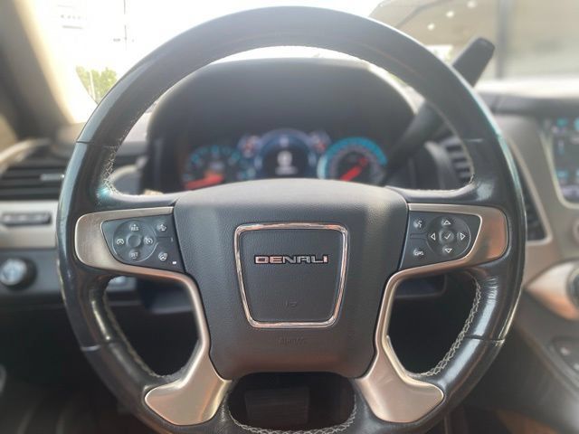 Used 2019 GMC Yukon XL Denali w/ Denali Ultimate Package RWD image 25