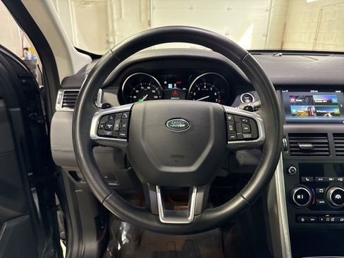 Used 2019 Land Rover Discovery Sport HSE AWD/4WD image 11