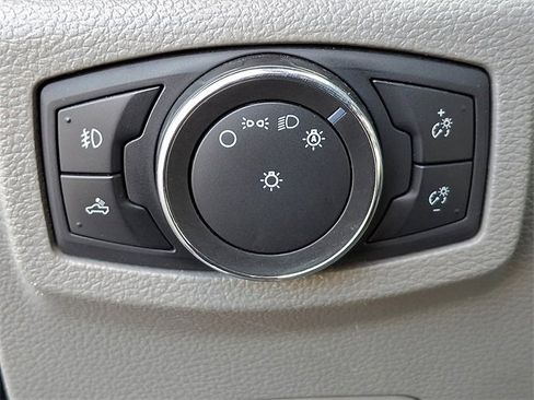 Used 2021 Ford F250 XLT w/ XLT Premium Package image 27