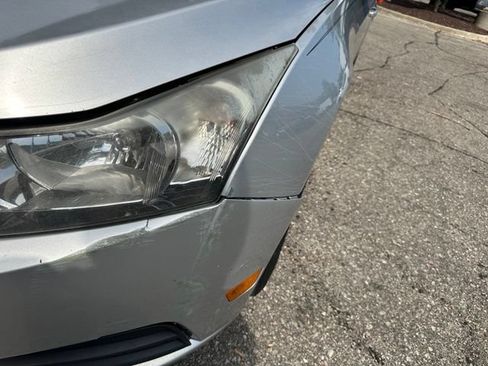 Used 2013 Chevrolet Cruze LT FWD image 15