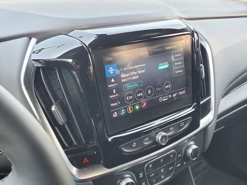 Used 2023 Chevrolet Traverse LT FWD image 29