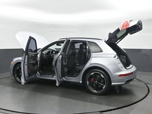 Used 2020 Audi SQ5 Premium Plus w/ Premium Plus Package AWD/4WD image 39