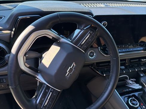 Used 2023 Chevrolet Colorado ZR2 w/ ZR2 Convenience Package III image 6