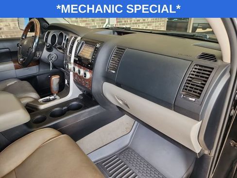 Used 2011 Toyota Tundra Limited w/ Platinum Pkg AWD/4WD image 12