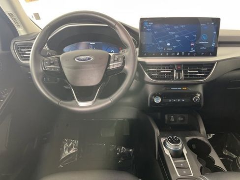 Used 2025 Ford Escape Platinum image 7