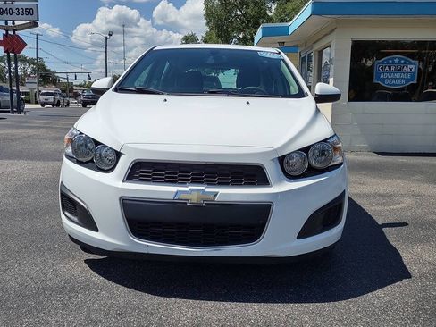 Used 2016 Chevrolet Sonic LT FWD image 2