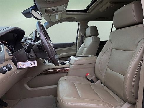 Used 2019 GMC Yukon SLT w/ Premium Edition image 16