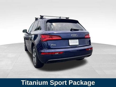 Used 2020 Audi Q5 2.0T Premium w/ Titanium Sport Package AWD/4WD image 3