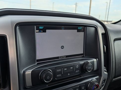 Used 2018 GMC Sierra 2500 SLT w/ Duramax Plus Package AWD/4WD image 23