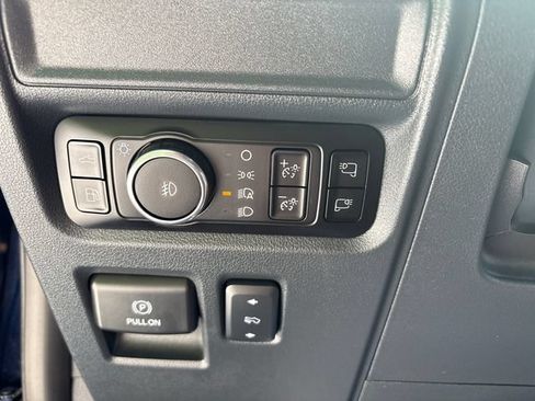 Certified 2025 Ford F150 Platinum AWD/4WD image 27
