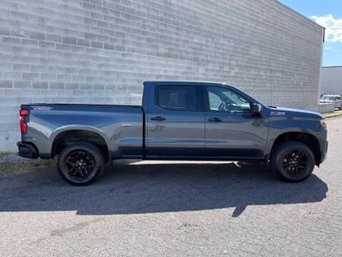 Used 2021 Chevrolet Silverado 1500 LT Trail Boss w/ Convenience Package II AWD/4WD image 3