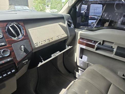 Used 2009 Ford F250 XL AWD/4WD image 24