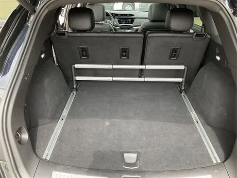 Used 2021 Cadillac XT5 Premium Luxury image 16