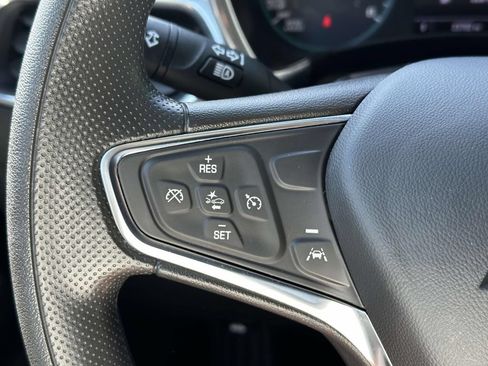 Used 2023 Chevrolet Equinox LS FWD image 27