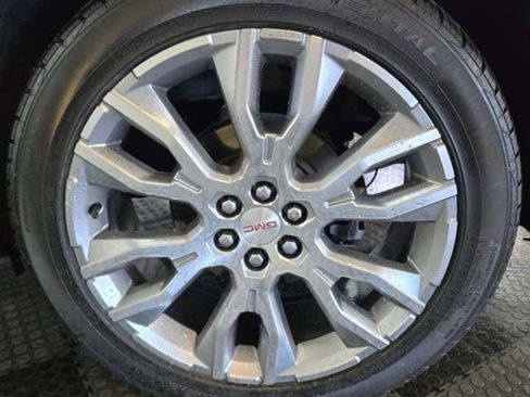 Used 2024 GMC Acadia Denali w/ Super Cruise Package image 16