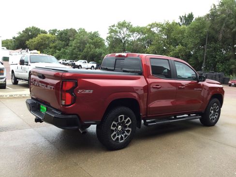 Used 2025 Chevrolet Colorado Z71 w/ LPO, Skid Plate Package AWD/4WD image 5