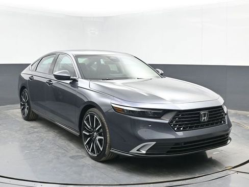 New 2026 Honda Accord Touring image 2
