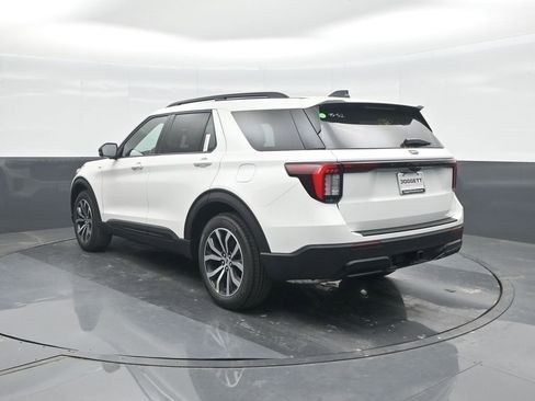New 2026 Ford Explorer ST-Line RWD image 22