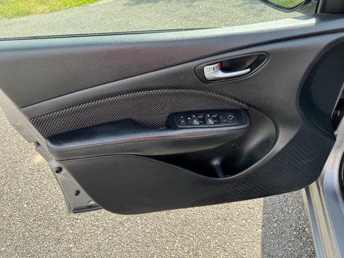 Used 2015 Dodge Dart SXT image 38