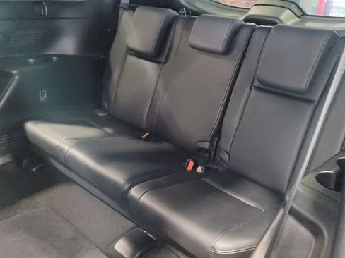 Used 2016 Toyota Highlander XLE AWD/4WD image 27
