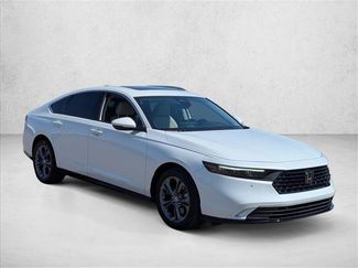 Used 2024 Honda Accord EX-L video 3