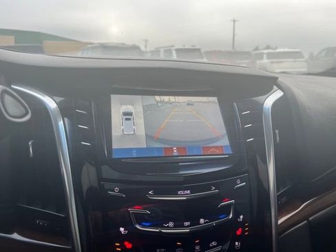 Used 2019 Cadillac Escalade ESV Luxury AWD/4WD image 45