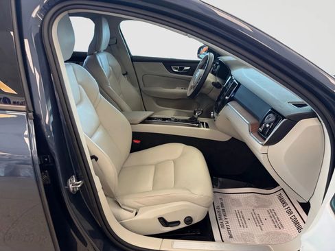 Used 2019 Volvo S60 T6 Momentum w/ Multimedia Package AWD/4WD image 20
