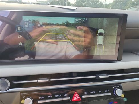 New 2025 Hyundai Tucson Limited image 21