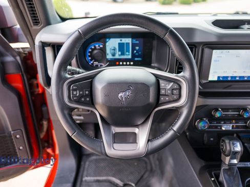 Used 2022 Ford Bronco Black Diamond AWD/4WD image 12