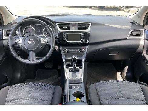 Used 2016 Nissan Sentra SR FWD image 17