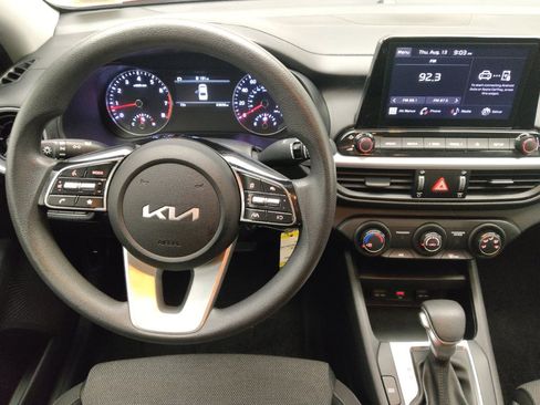 Used 2022 Kia Forte LXS FWD image 22