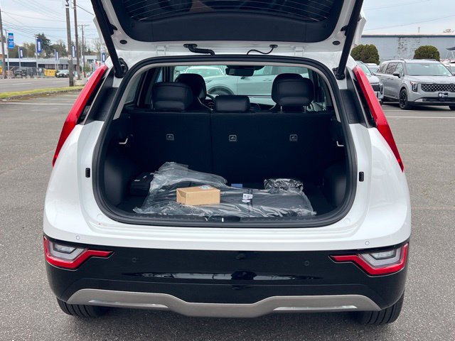 New 2026 Kia Niro Wave w/ Wave Preserve Package FWD image 12