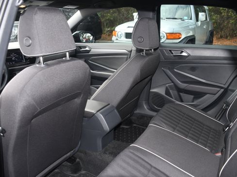 Used 2023 Volkswagen Jetta Sport image 14