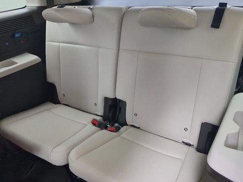 Certified 2025 Hyundai Santa Fe Calligraphy image 11