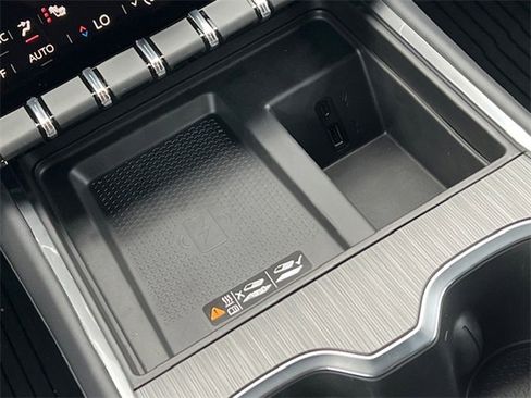 New 2025 GMC Acadia Elevation w/ Elevation Premium Package image 24