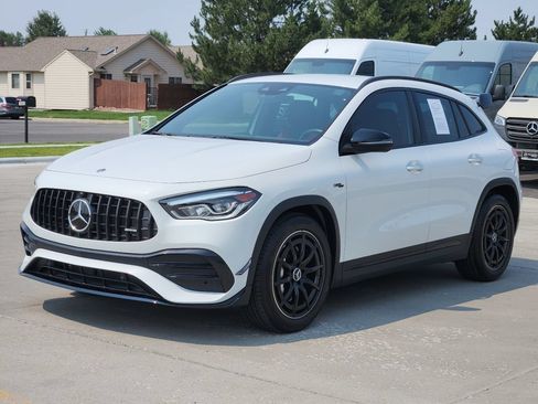 Used 2023 Mercedes-Benz GLA 35 AMG 4MATIC image 38